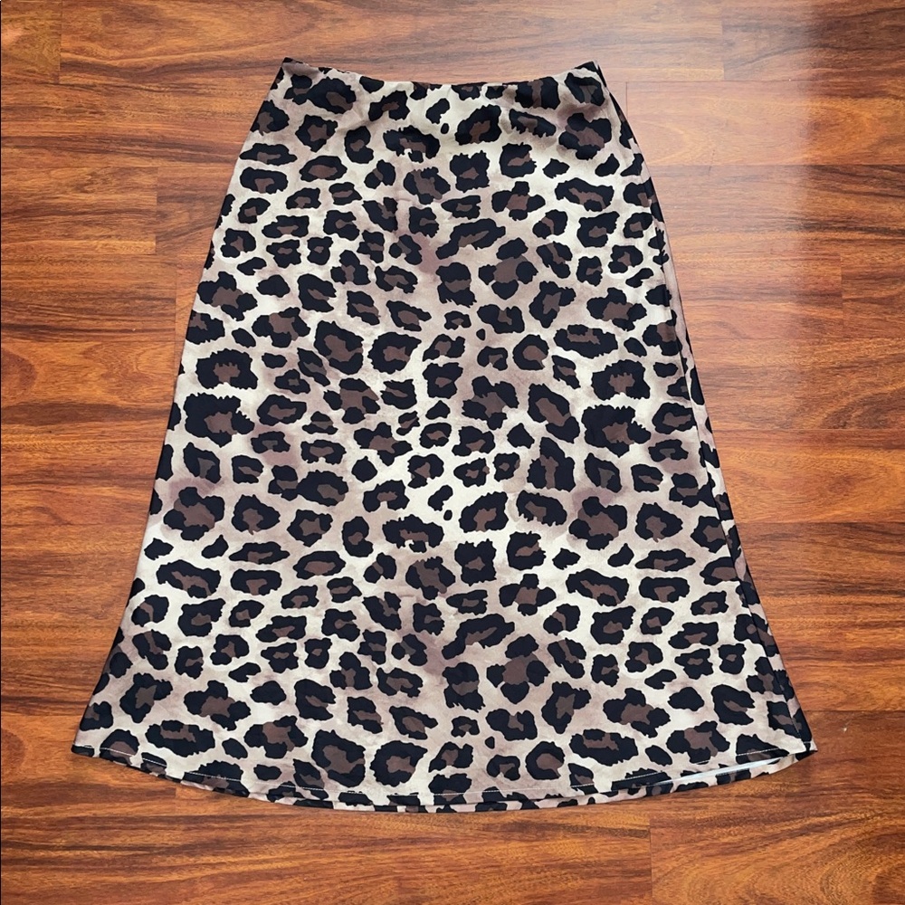 Womens Leopard Print Midi Skirt
